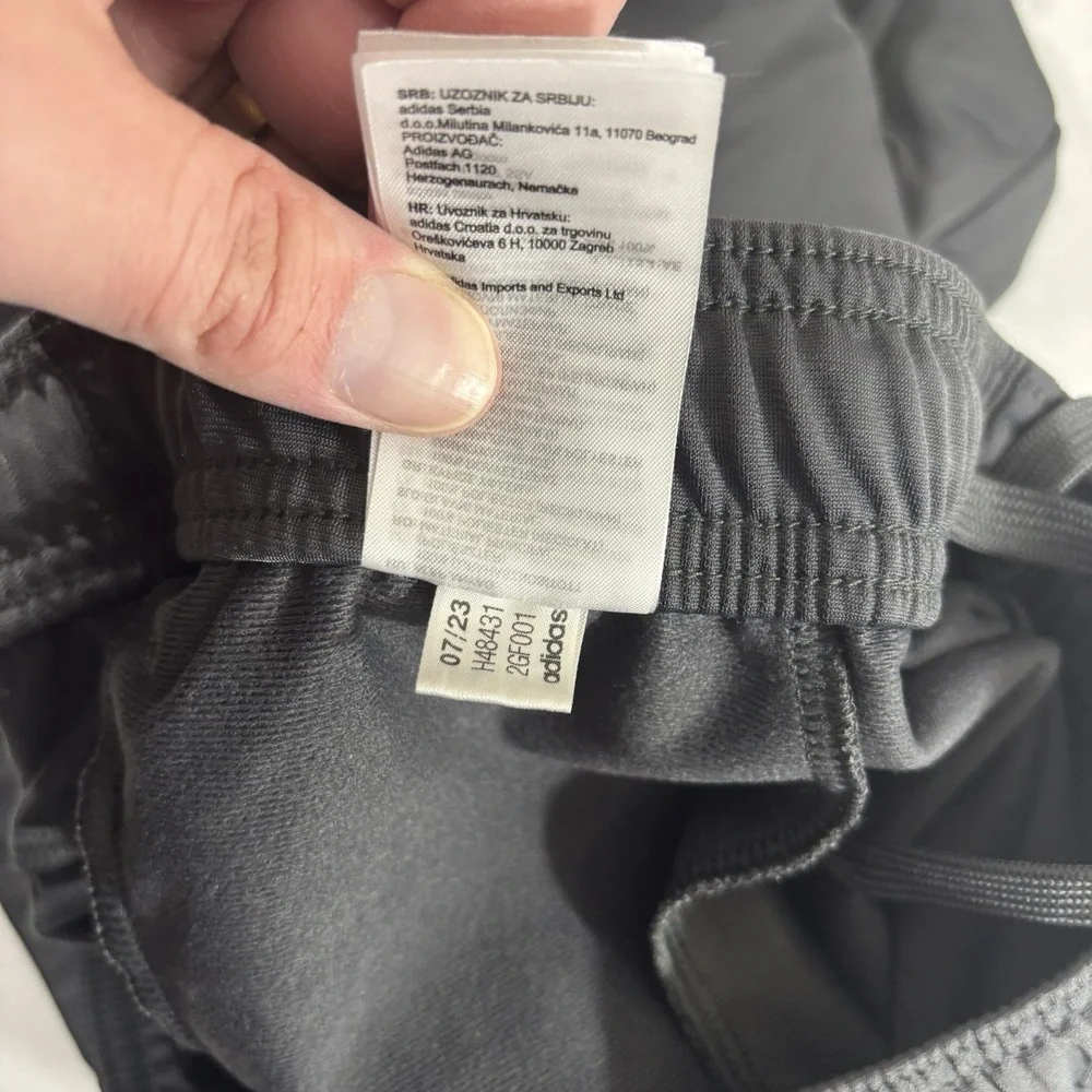 Adidas Track Pants Size Medium Gray Black 3-Stripes Warm Up Straight Leg H48431